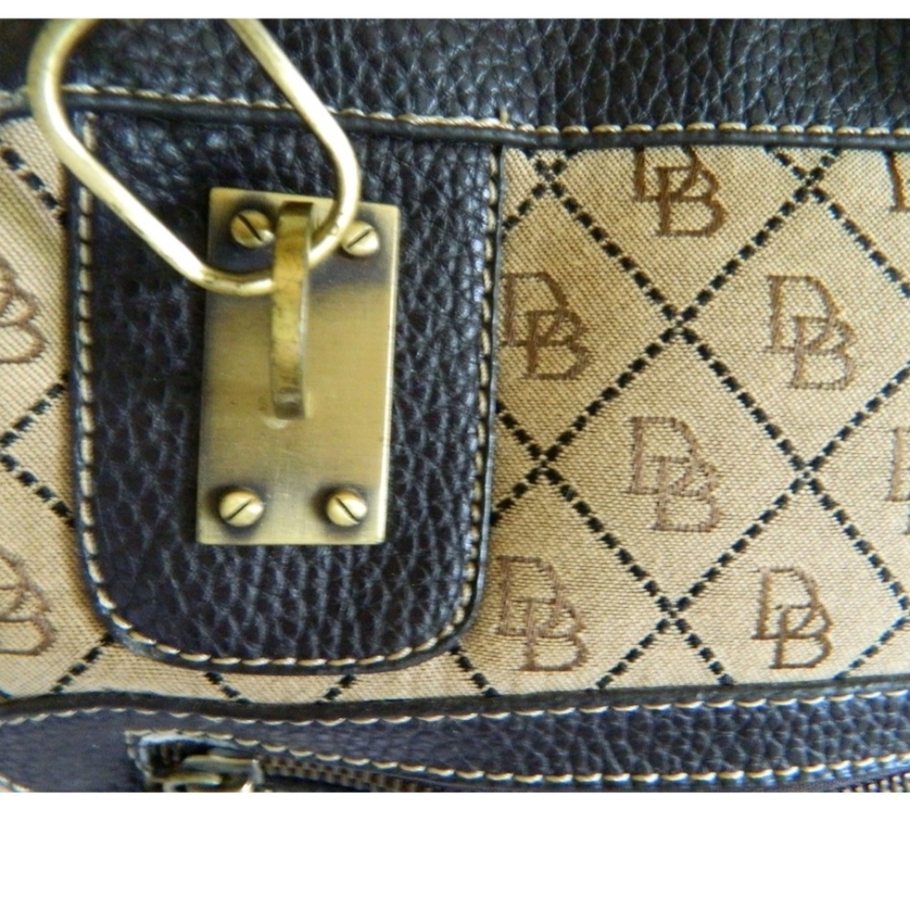 Dooney And Bourke Logo Canvas Shoulder Bag - Picture 3 of 11